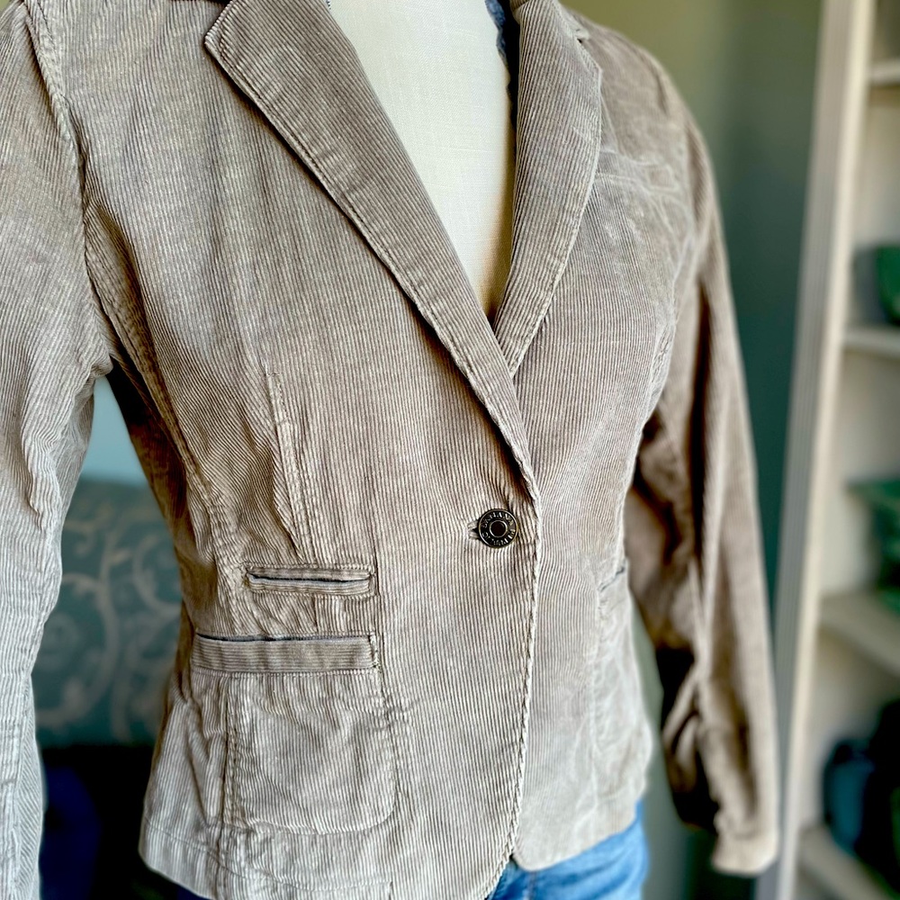 Banana Republic women’s cord blazer